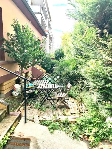 Luxueux pavillon grande suites familiales 4 Pax avec grand jardin et balcon Hotel in Île-de-France