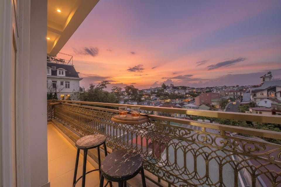 Bee Luxury Da Lat Hotel Hotel in Dalat