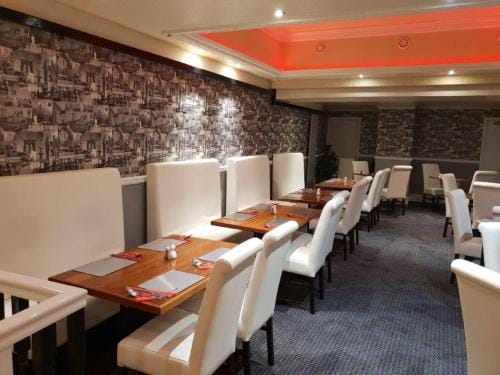 Ascot Hotel Hotel in Douglas