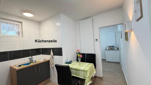 Kim Homestay B Zimmer B1 Hostel in Thuringia, Germany