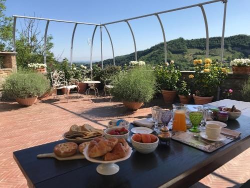 Torre del Barbagianni - Castello di Gropparello Hotel in Emilia-Romagna