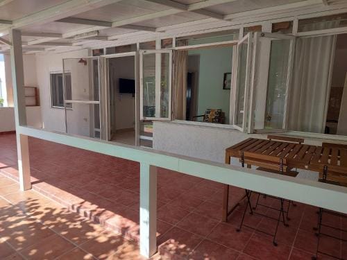 Roni's Place Hotel in Halkidiki