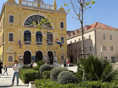 Design rooms ANIMA MUNDI CityCentre right next to Diocletian's Palace Hotel in Split