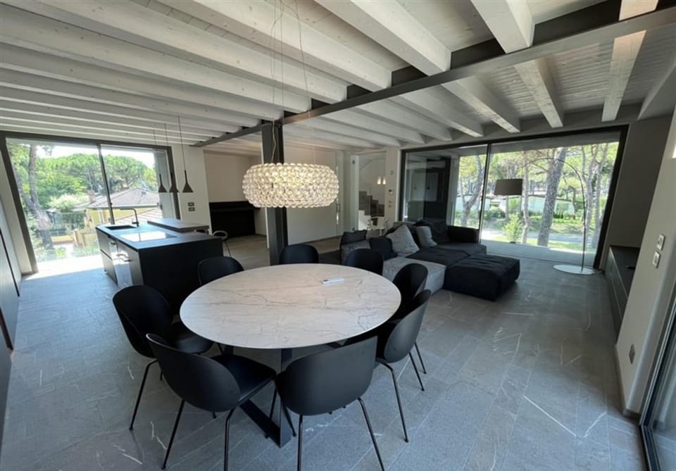Bar/lounge