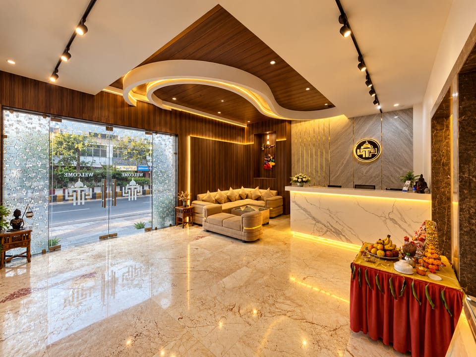 Hotel Taj Heights Hotel in Agra