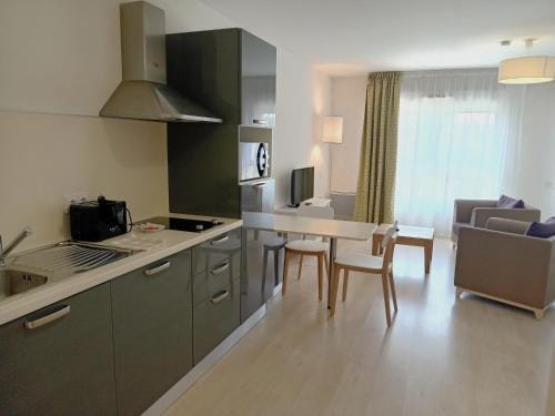 Domitys Le Jardin des Trois Rois Hotel in Centre-Val de Loire