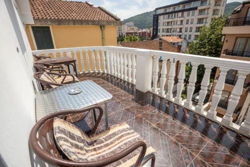 Apartments Mary Hotel in Budva