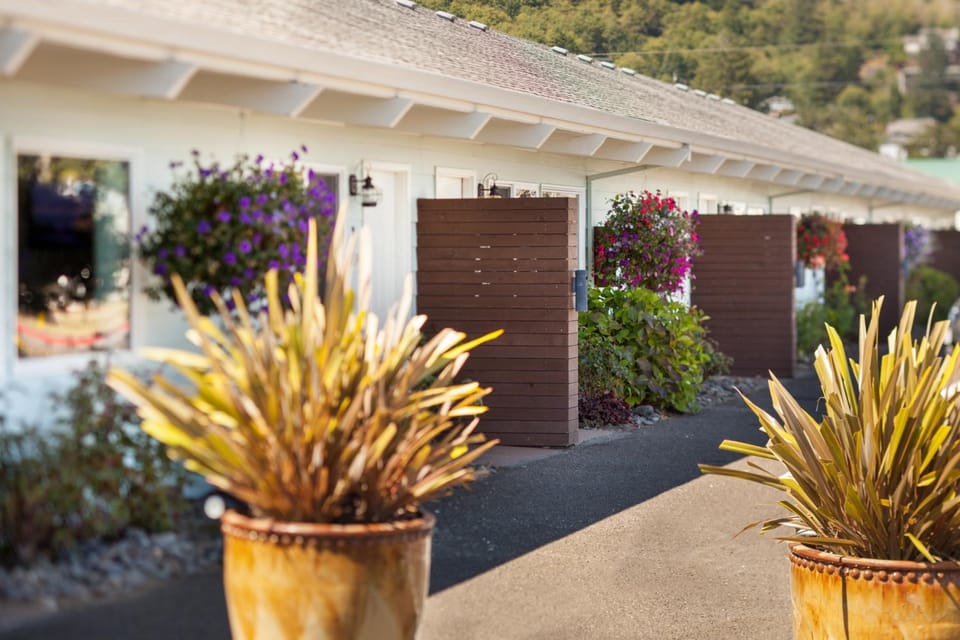 Harborview Inn & RV Park Motel in Garibaldi
