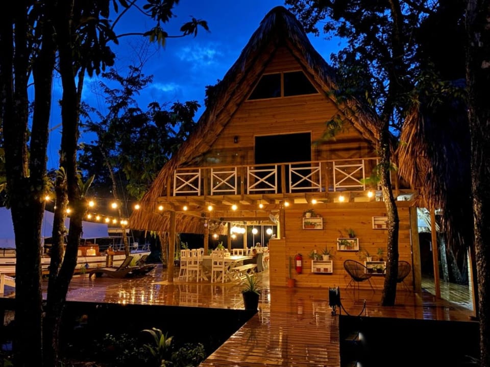 Boatique Hotel and Marina Hostel in Guatemala