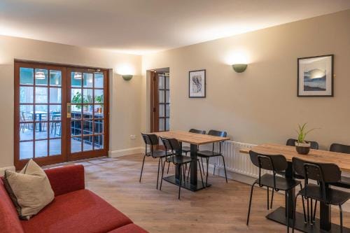 Otter Hostel Connemara Hostel in County Mayo