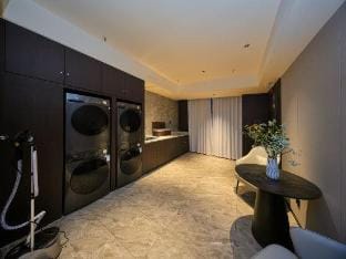 ELVIRA HOTEL Hotel in Jiangsu
