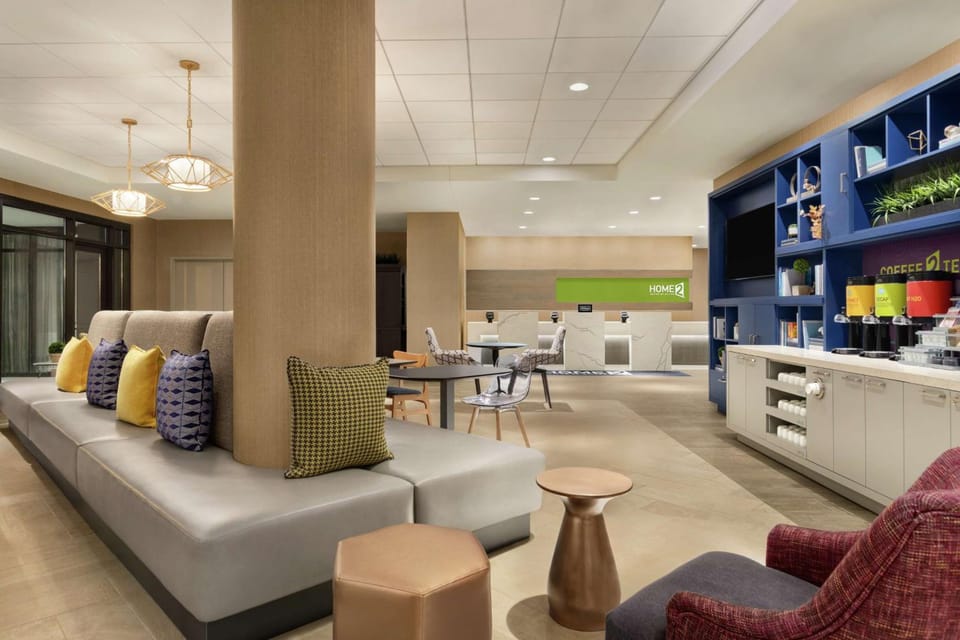 Home2 Suites by Hilton Chicago River North Hotel in River North