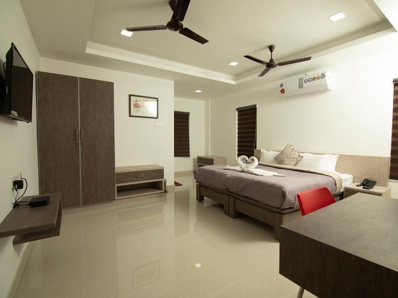 Chandra INN - Stay Smart Hotel in Kerala