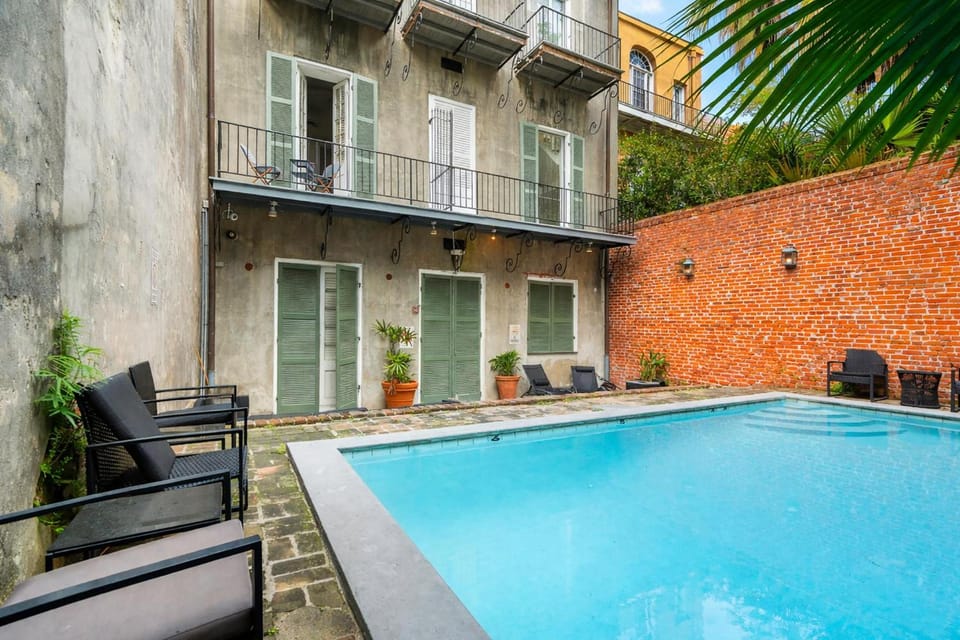 Roami at St. Helene Hotel in French Quarter