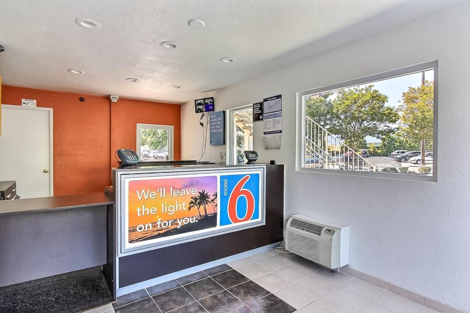 Motel 6 Campbell, CA - San Jose Hotel in Campbell