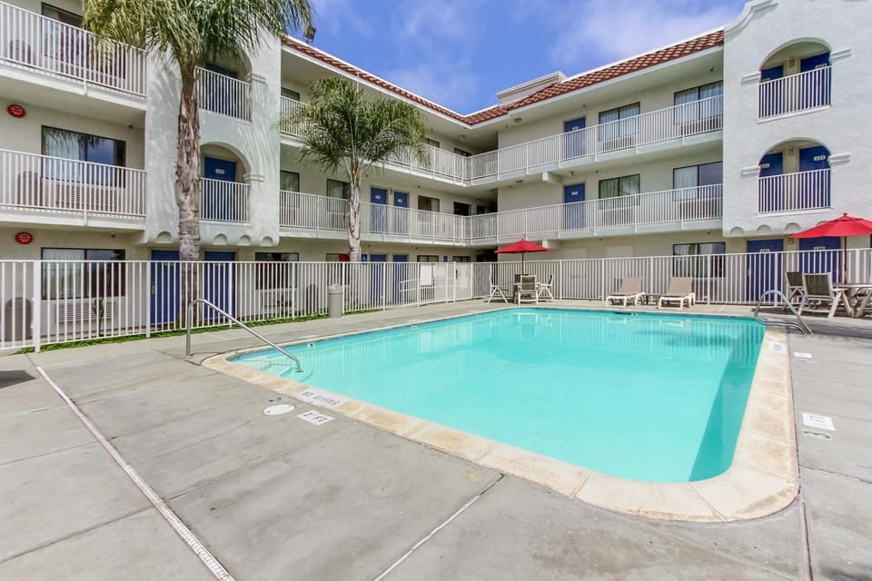 Motel 6 Watsonville, CA - Monterey Area Hotel in Watsonville