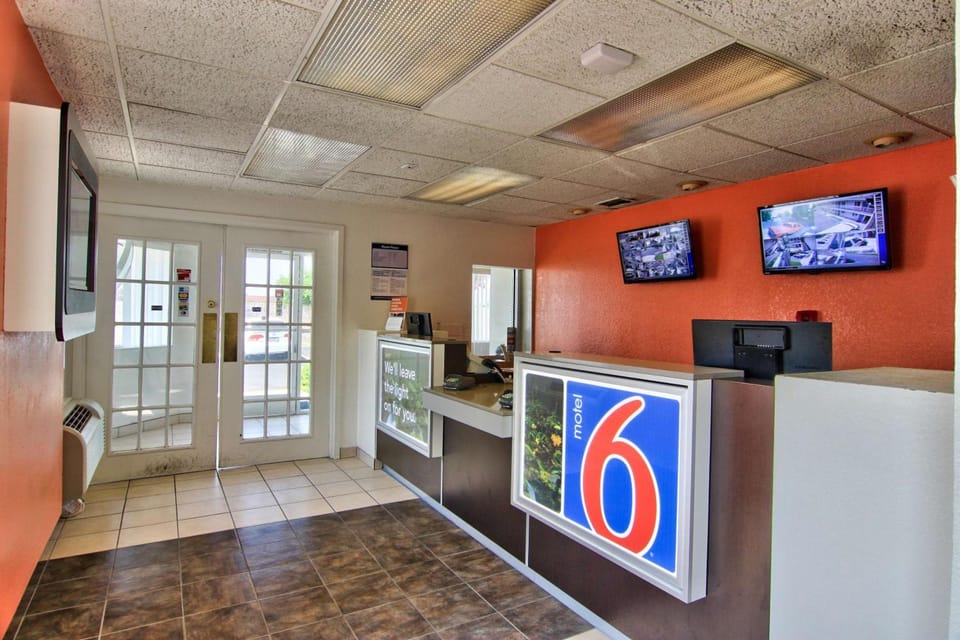Motel 6 Sacramento, CA – South Sacramento & Elk Grove Hotel in Florin