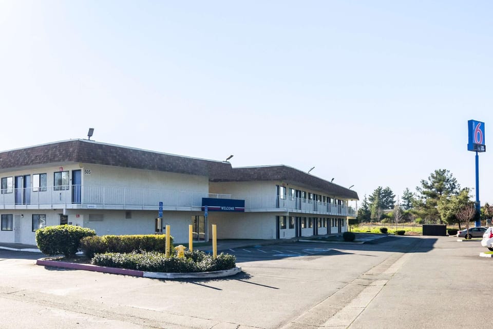 Motel 6 Oroville, CA Hotel in Oroville