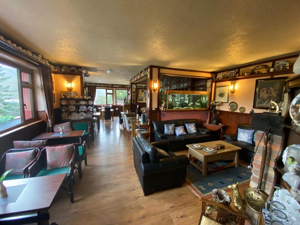 Kylemore Pass Hotel Hotel in County Mayo