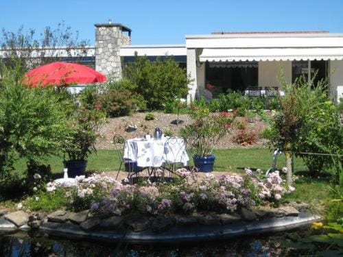 Les Petites Chambres de la Bleue Maison Hotel in Switzerland