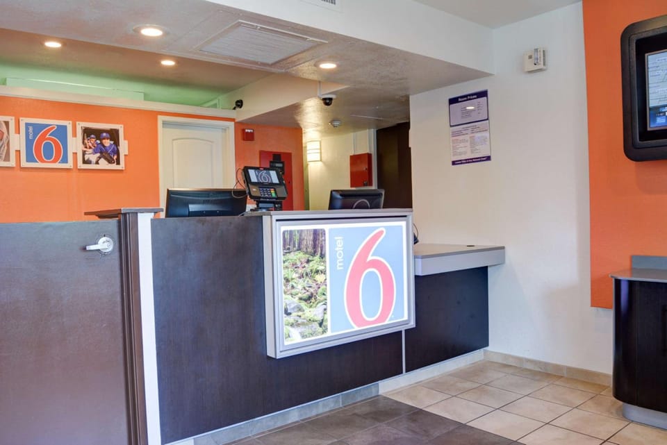 Motel 6 Springfield, OR - Eugene North Hotel in Springfield