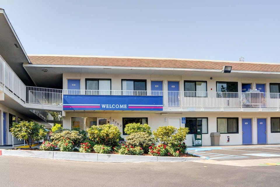 Motel 6 Springfield, OR - Eugene North Hotel in Springfield