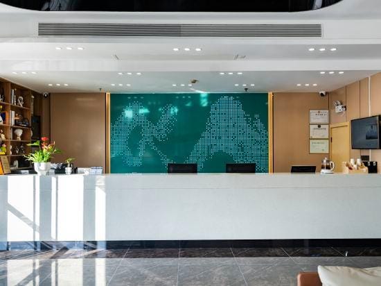 EZZI Hotel (Shanghai Hongqiao Airport National Convention and Exhibition Center) Hotel in Shanghai