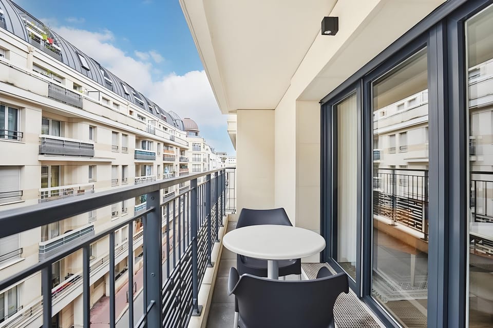 Appart Hotel Paris Levallois Maurice Ravel Apartment hotel in Levallois-Perret