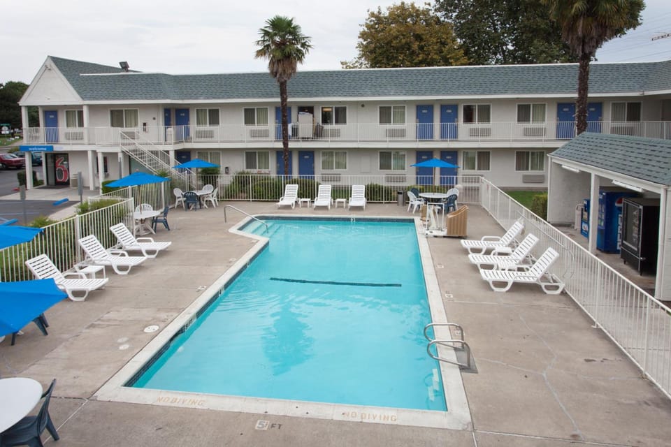 Motel 6 Sacramento, CA - Central Hotel in Sacramento