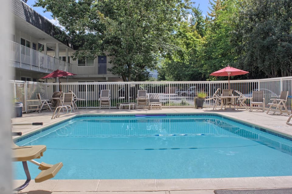 Motel 6 Issaquah, WA - Seattle - East Hotel in Issaquah