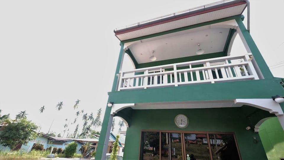 Wayla Hostel - Adults Only Hotel in Sala Dan