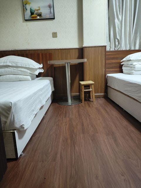 dingchun Hostel Hotel in Suzhou