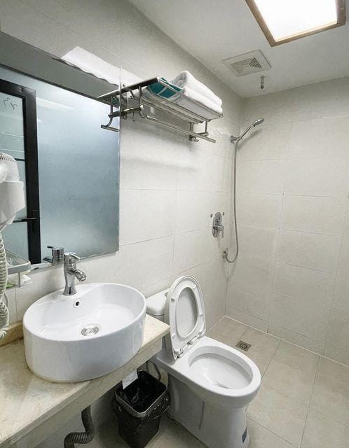 POLY DRY TRADERS HOTEL Hotel in Hangzhou