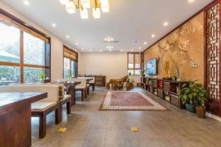 Yanyu Jixiang Holiday Villa (Lefeng Road No. 1 Branch) Hotel in Shanghai