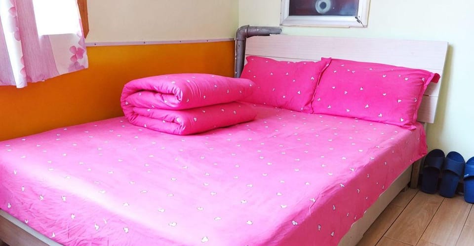 Yuanxiangmeng Wangluo Hostel Hotel in Qingdao