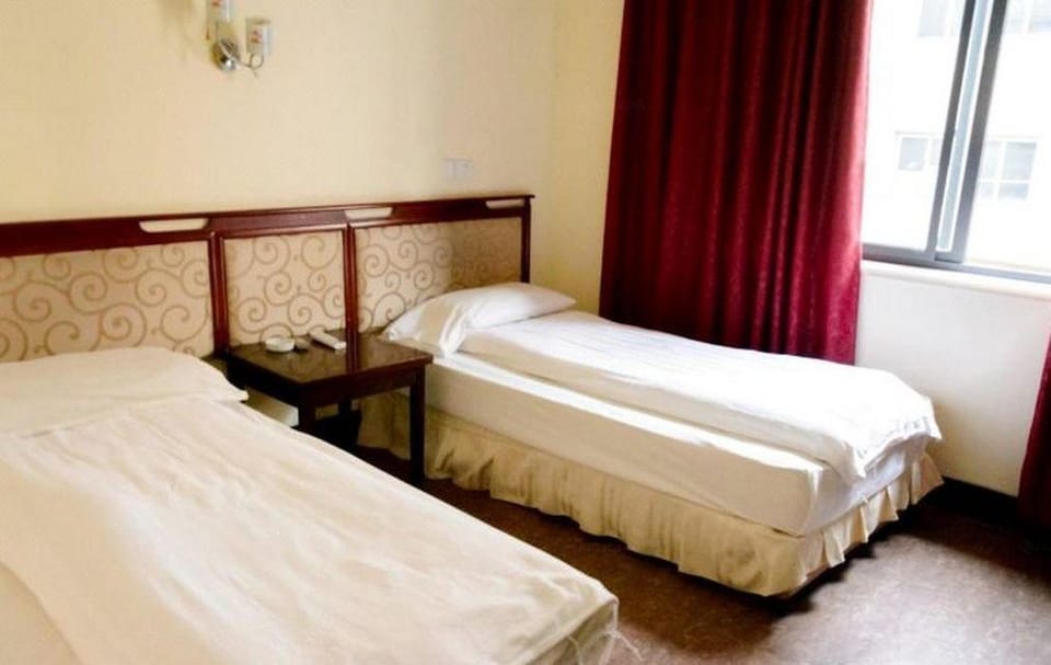 Lingdian Hostel Hotel in Hangzhou