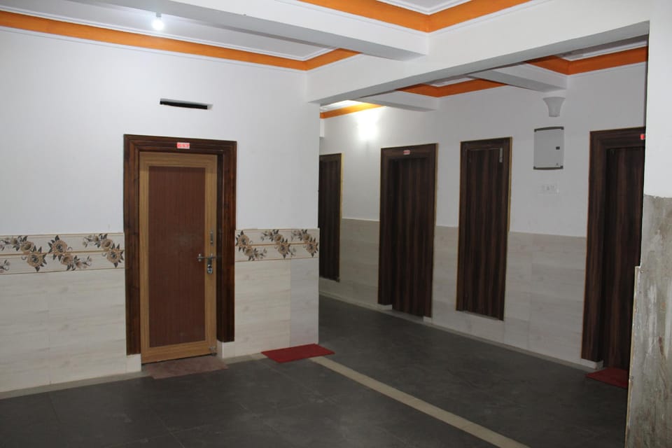 Hotel Bishnu Bhaban Hotel in Puri