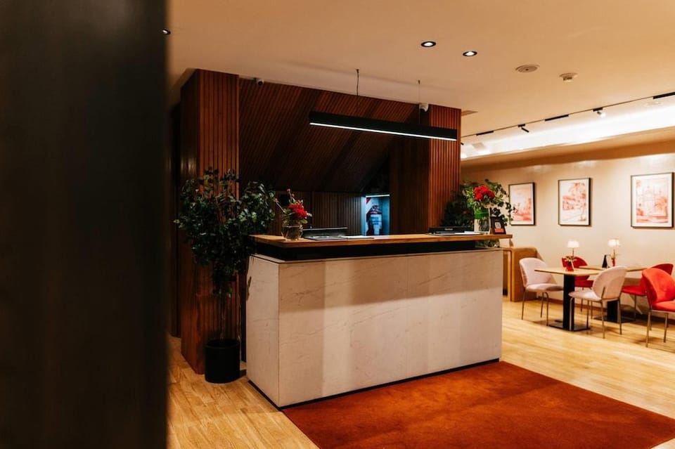 Esplendor by Wyndham Buenos Aires Plaza Francia Hotel in Buenos Aires