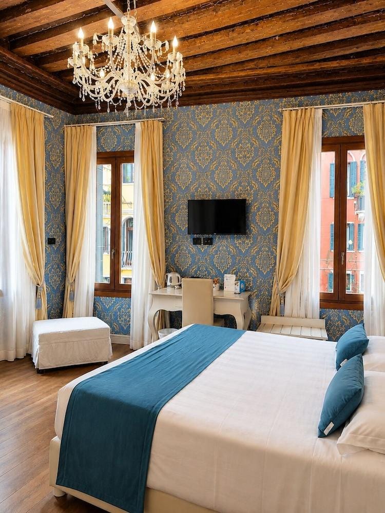 Charming Palace Santa Fosca Hotel in Venice