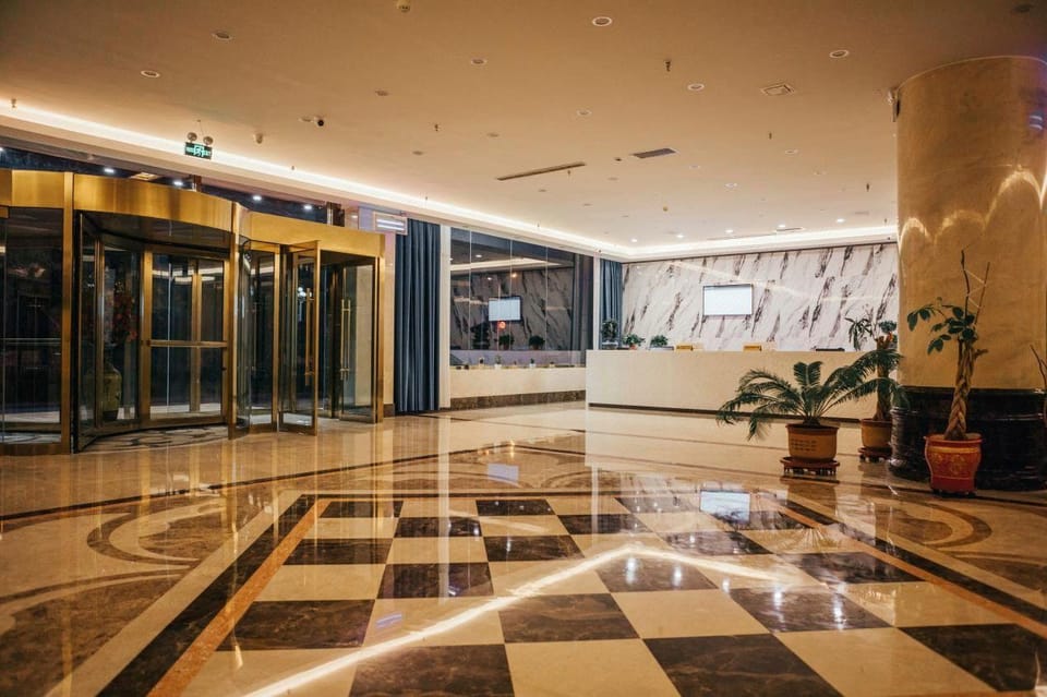 Lingfeng Hotel (Dingbian Middle School Branch) Hotel in Shaanxi