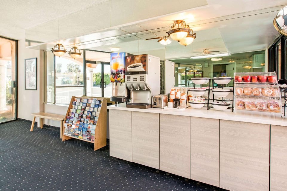 Coffee shop