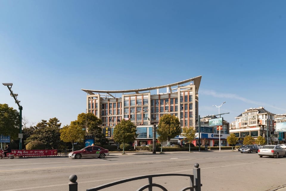 Seaview Holiday Business Hotel Hotel in Jiangsu