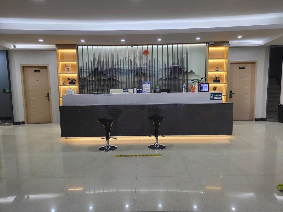 Seaview Holiday Business Hotel Hotel in Jiangsu