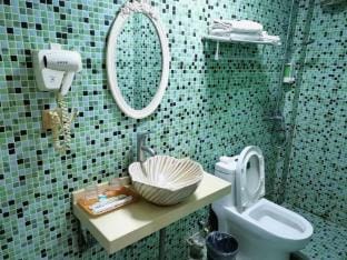 Kunshan Jinghao Apartment Hotel in Shanghai