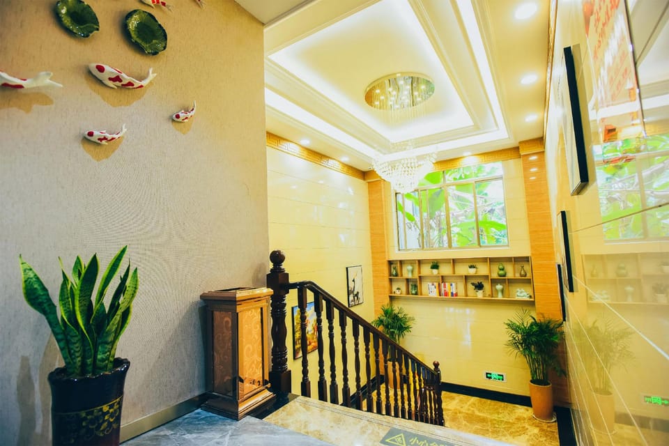 Shengzhou Baiyin Hotel (Wuyue Plaza Branch) Hotel in Zhejiang