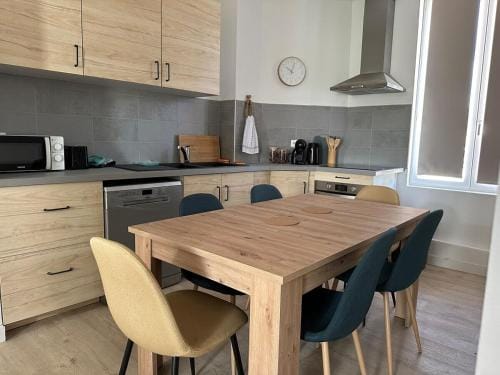Appartement de la gare Hotel in Île-de-France