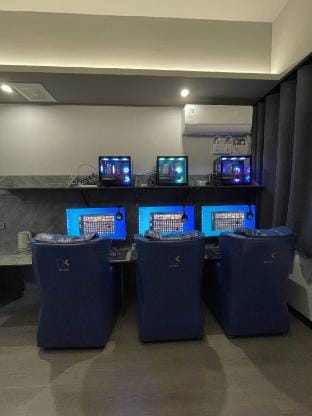 Dike E-sports Hotel (Ganyu Times Square Pedestrian Street Store) Hotel in Jiangsu