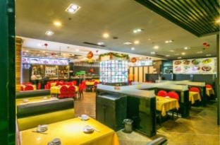 Fuyi Business Hotel (Shanghai North Tibet Road Metro Station Branch) Hotel in Shanghai