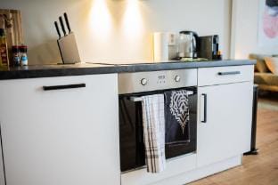 Refined Retreat 2BDR  Apartment   BSH27 Hotel in Rotterdam