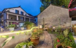 Zhenfeng Lishen Riverside Boutique View Inn Hotel in Suzhou